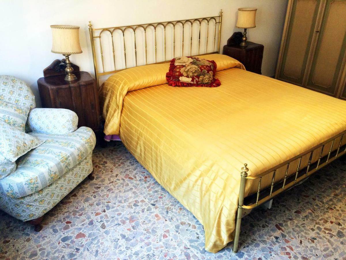 Roma Manuela'S Cozy Guest House Trastevere Exteriör bild