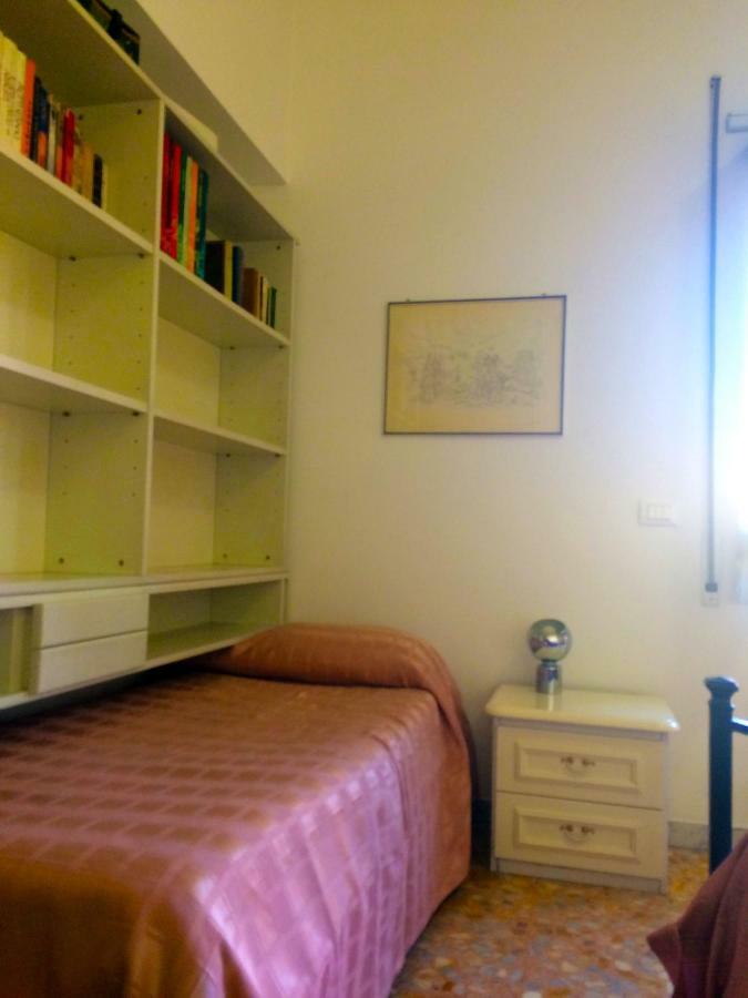 Roma Manuela'S Cozy Guest House Trastevere Exteriör bild