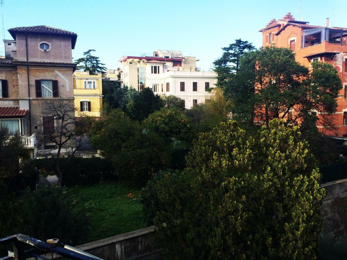 Roma Manuela'S Cozy Guest House Trastevere Exteriör bild