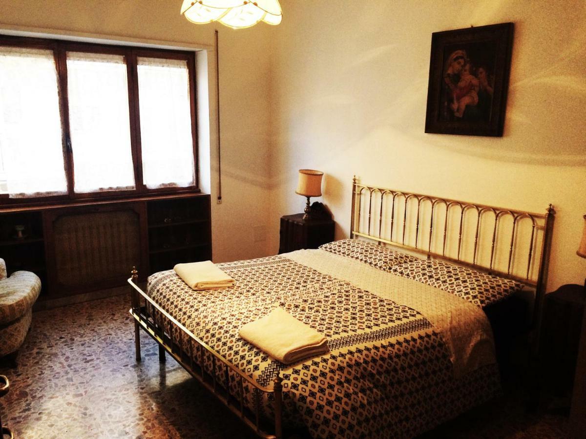 Roma Manuela'S Cozy Guest House Trastevere Exteriör bild